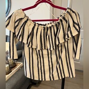 Off shoulder flattering top banana republic